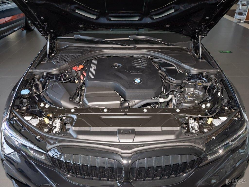 宝马3系330li曜夜运动版评测,宝马3系330i曜夜运动版2023评测