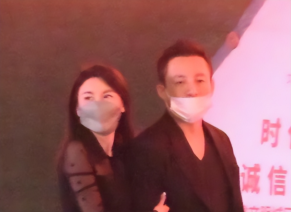 大s什么时候和具俊晔结婚的,一场婚礼背后的秘密