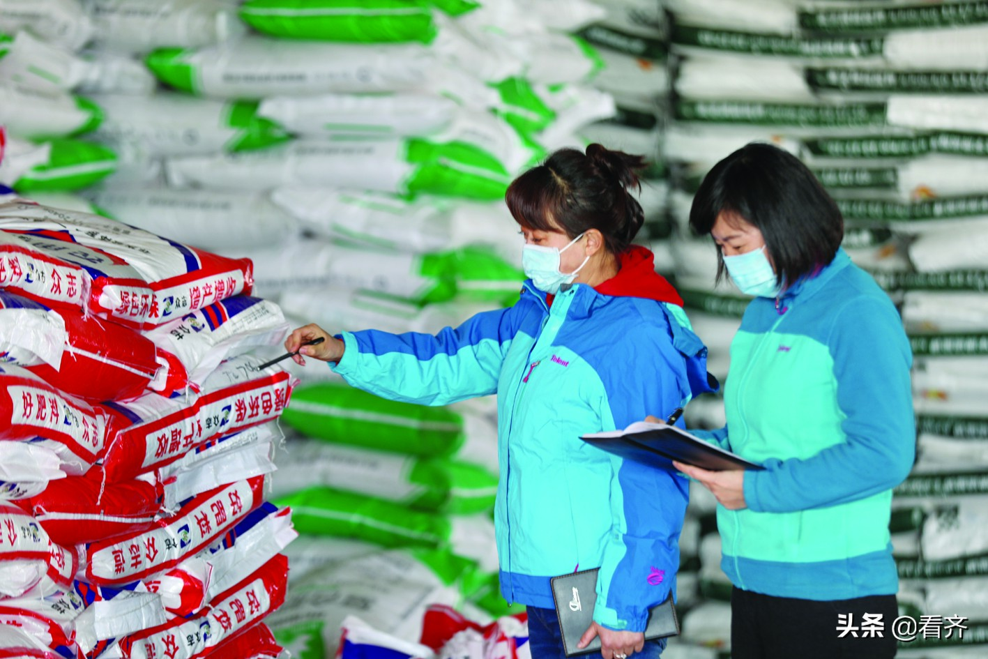 春耕农机生产,农民春耕农机市场