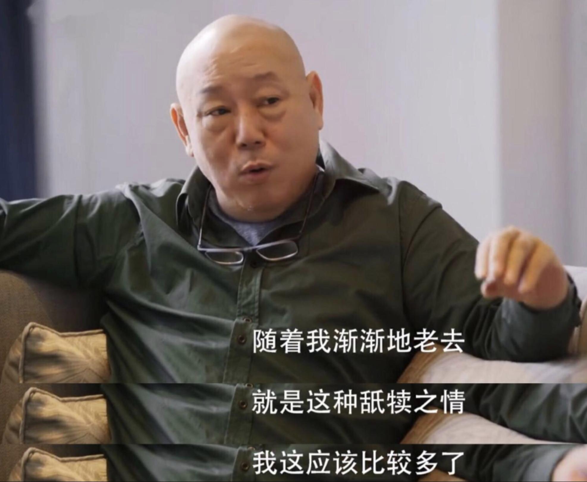 自己住豪宅娶娇妻，却对儿子30年不闻不问，晚年欲买豪车劝子回家