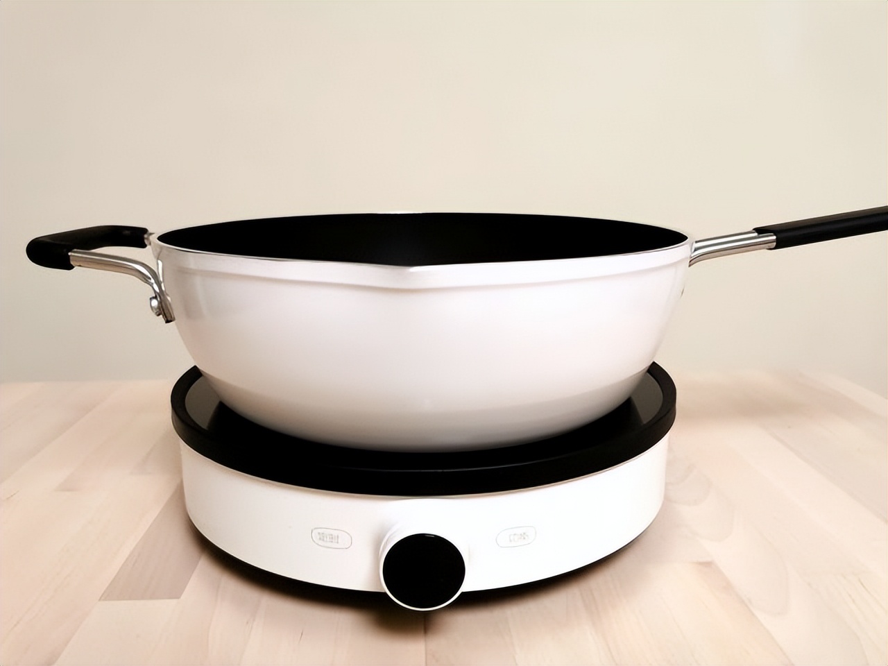 炒菜用电磁炉还是用煤气便宜,烧菜用电磁炉和煤气灶哪个省钱