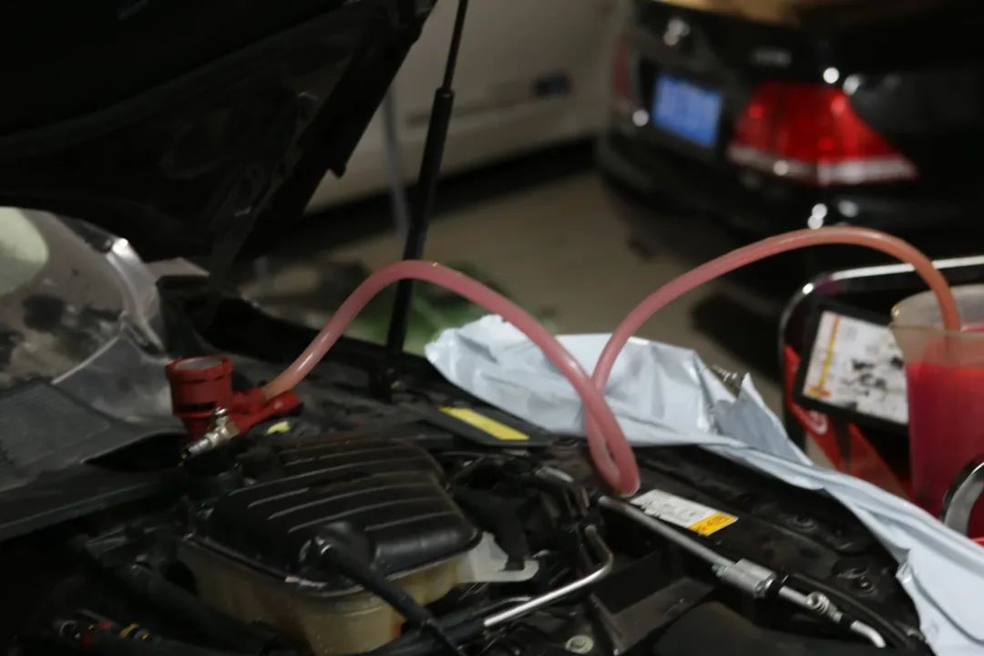 捷豹xjl内饰翻新出售价格,捷豹xjl汽车翻新改造全过程