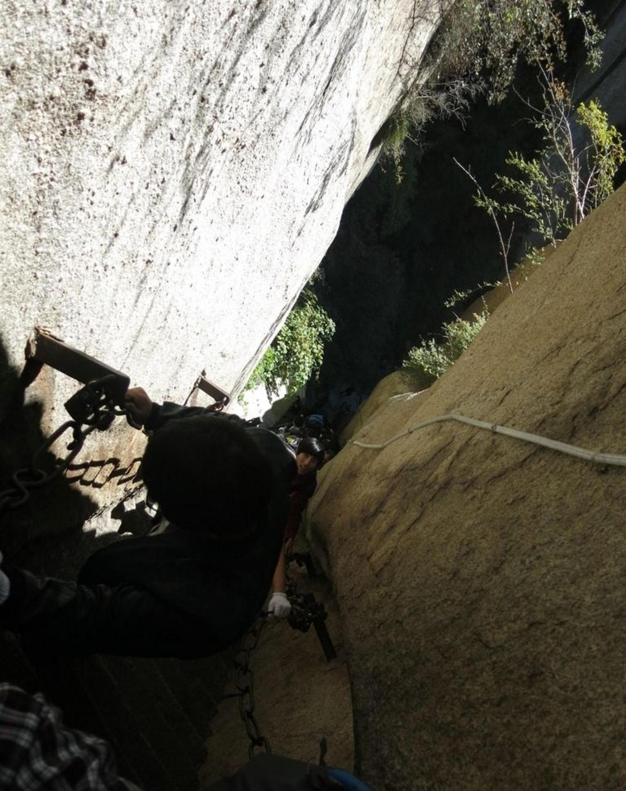 桃子智慧，崛起之战：热搜中的华山传奇