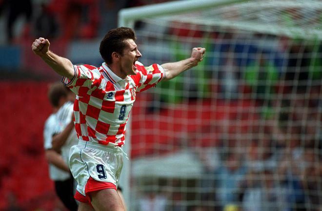 童年球星,达沃苏克左脚图片