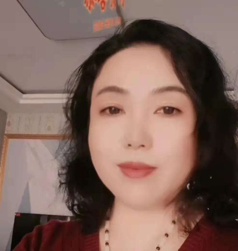 王一：两把算盘一杆秤