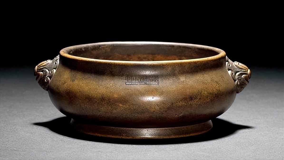 瞒着皇帝玩铜炉这几个人有点厉害！如今价值139万元