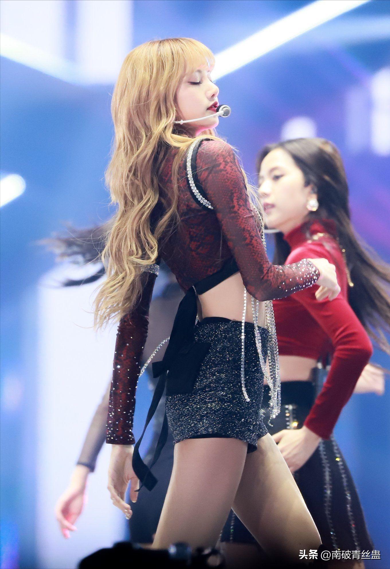 韩国女星衣服惹争议,韩国女演员衣着暴露引争议