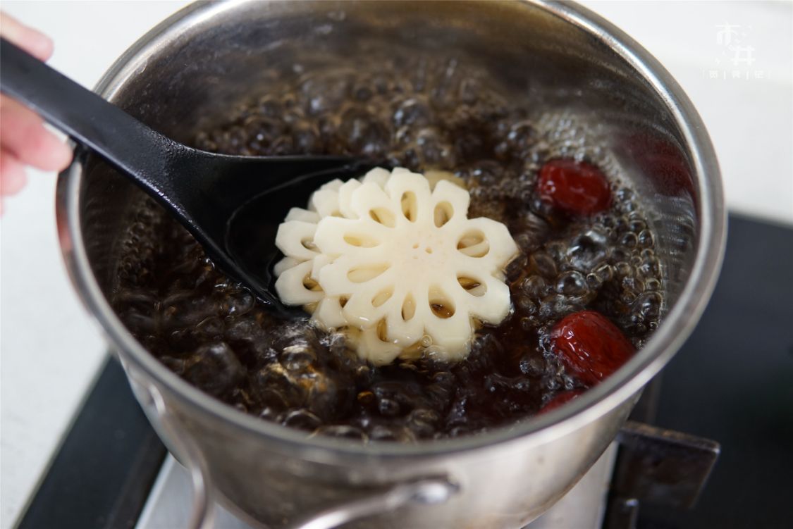 春天天气干燥煲什么汤可以滋润,冬天滋润营养又去燥的5道汤