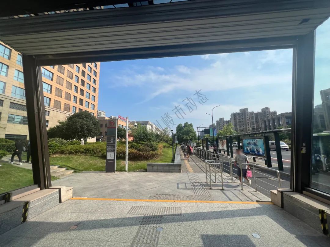 杭州市中心商场萧条吗,杭州核心地段跌了吗