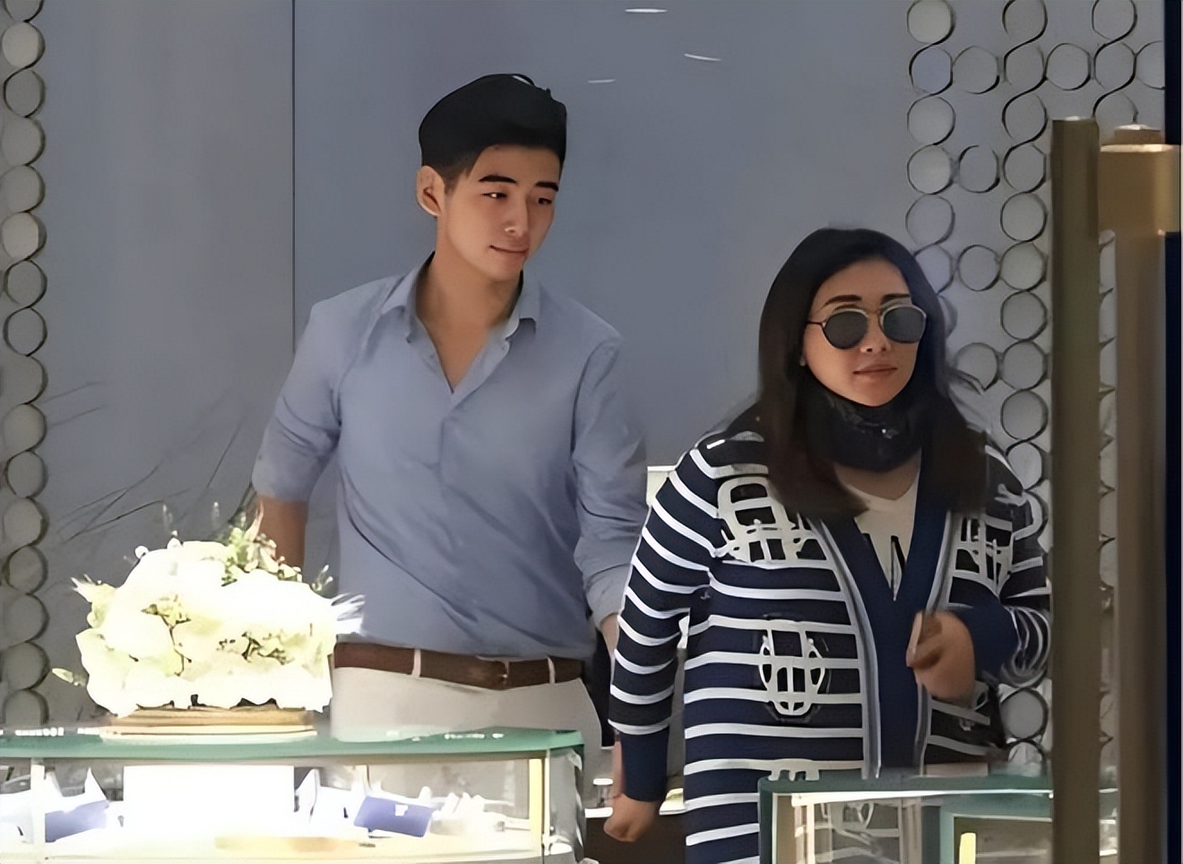 澳门千金何超盈,豪门嫁女何超盈结婚