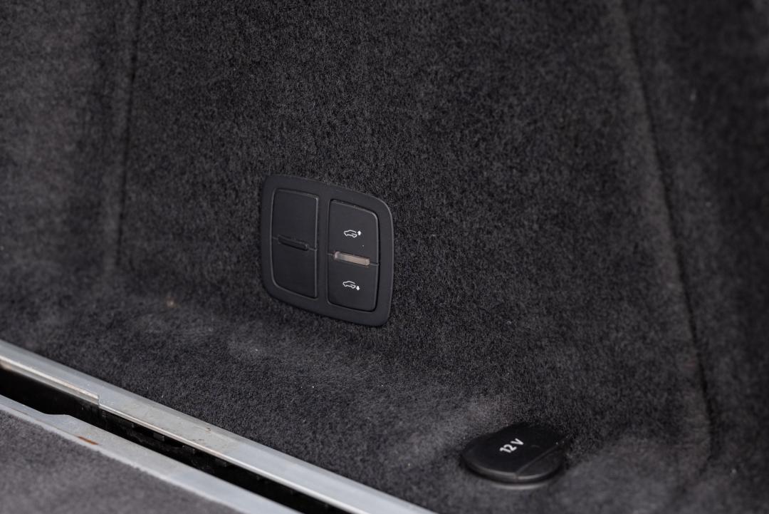 2011年奥迪q7二手值得购买么,二手的奥迪q7和宝马x5哪个好