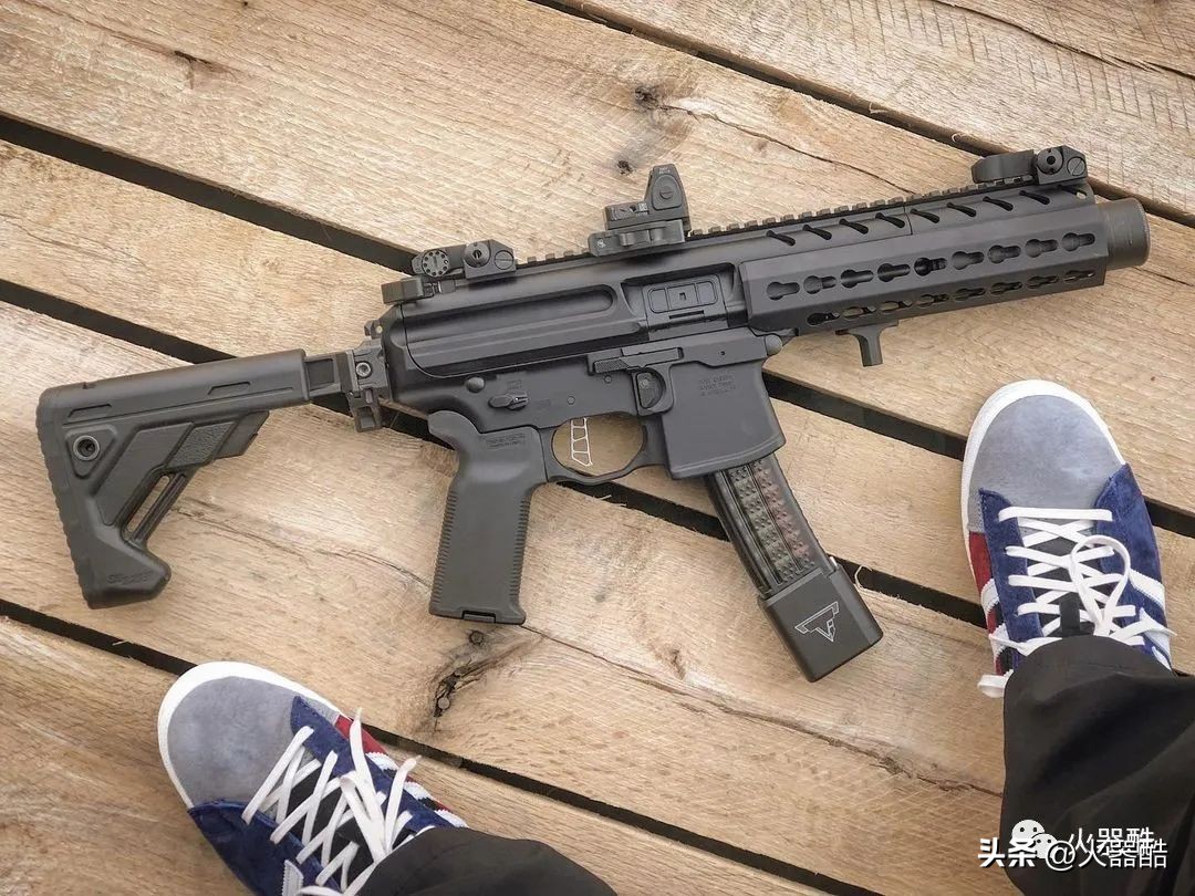 精美枪械美图,最美枪械图