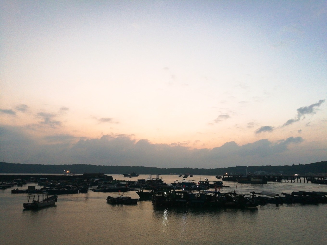 南宁北海涠洲岛六日游攻略,南宁涠洲岛德天瀑布五日游攻略