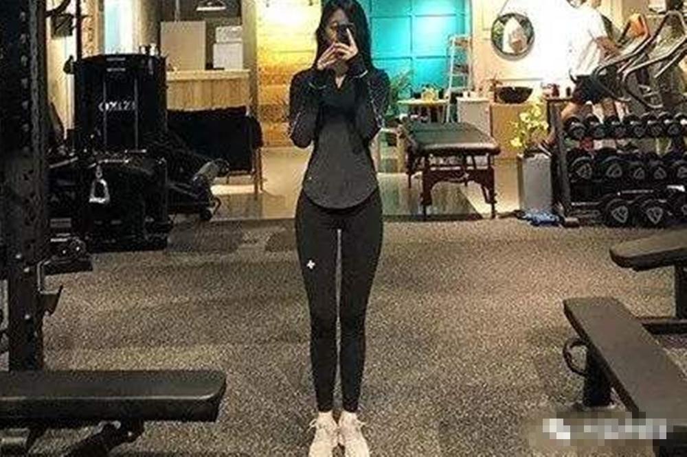 o型腿正确抱娃方法,怎么抱小孩腿不会变形