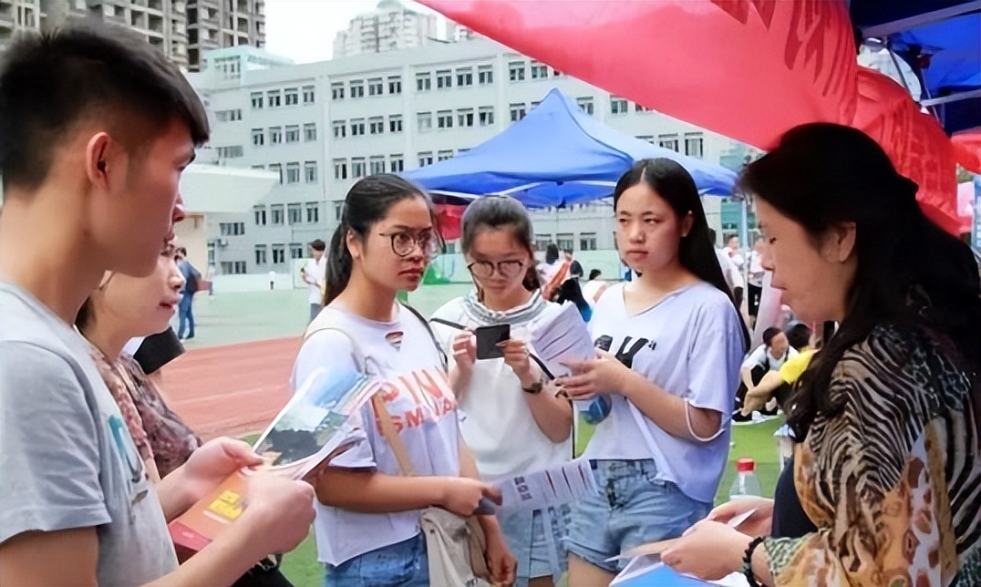 高考毕业学什么专业好,高考填报什么专业最好找工作