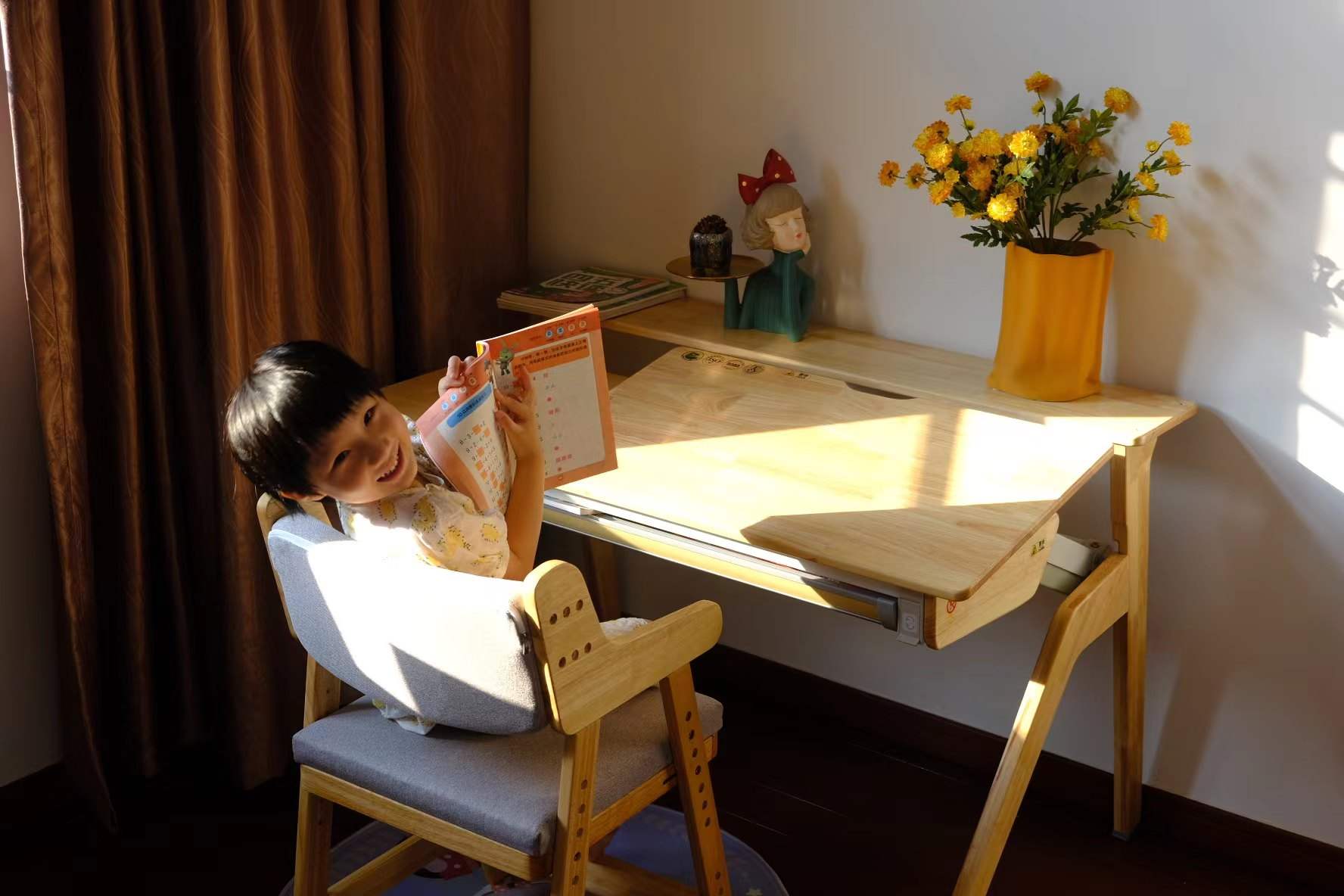 怎么选购学习桌椅,如何挑选学习桌椅品牌