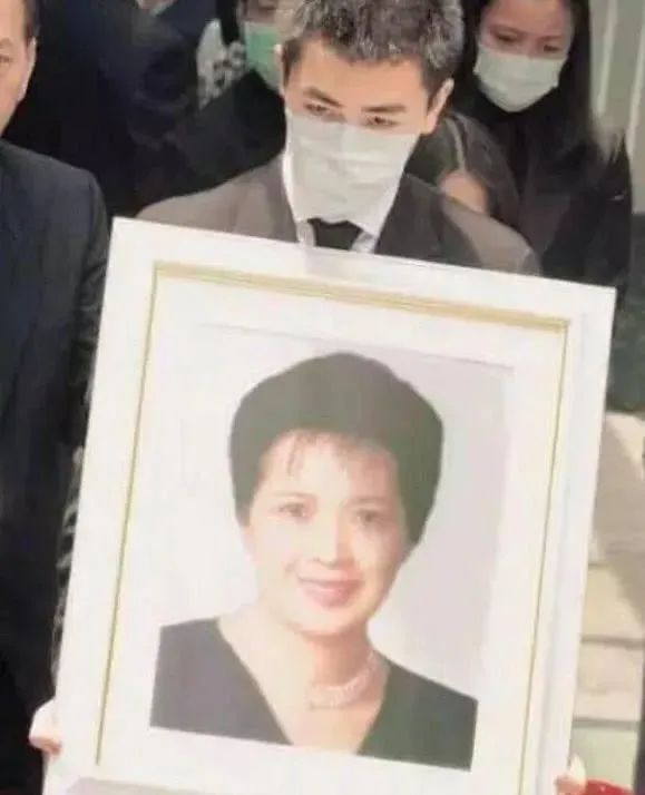 被低估的刘銮雄长子刘鸣炜：将财产转卖给甘比才是他的精明之处