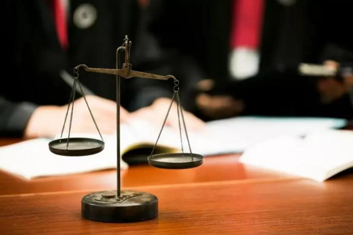 男子酒后侵害过路女子,男子性侵继女被杀案