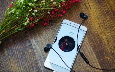 酷派cool20pro双扬声器和小米10s,华为和酷派哪种手机好