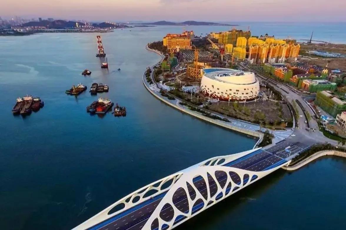 为什么说青岛黄岛的房子有前途，青岛经济总量3分之1都在这。