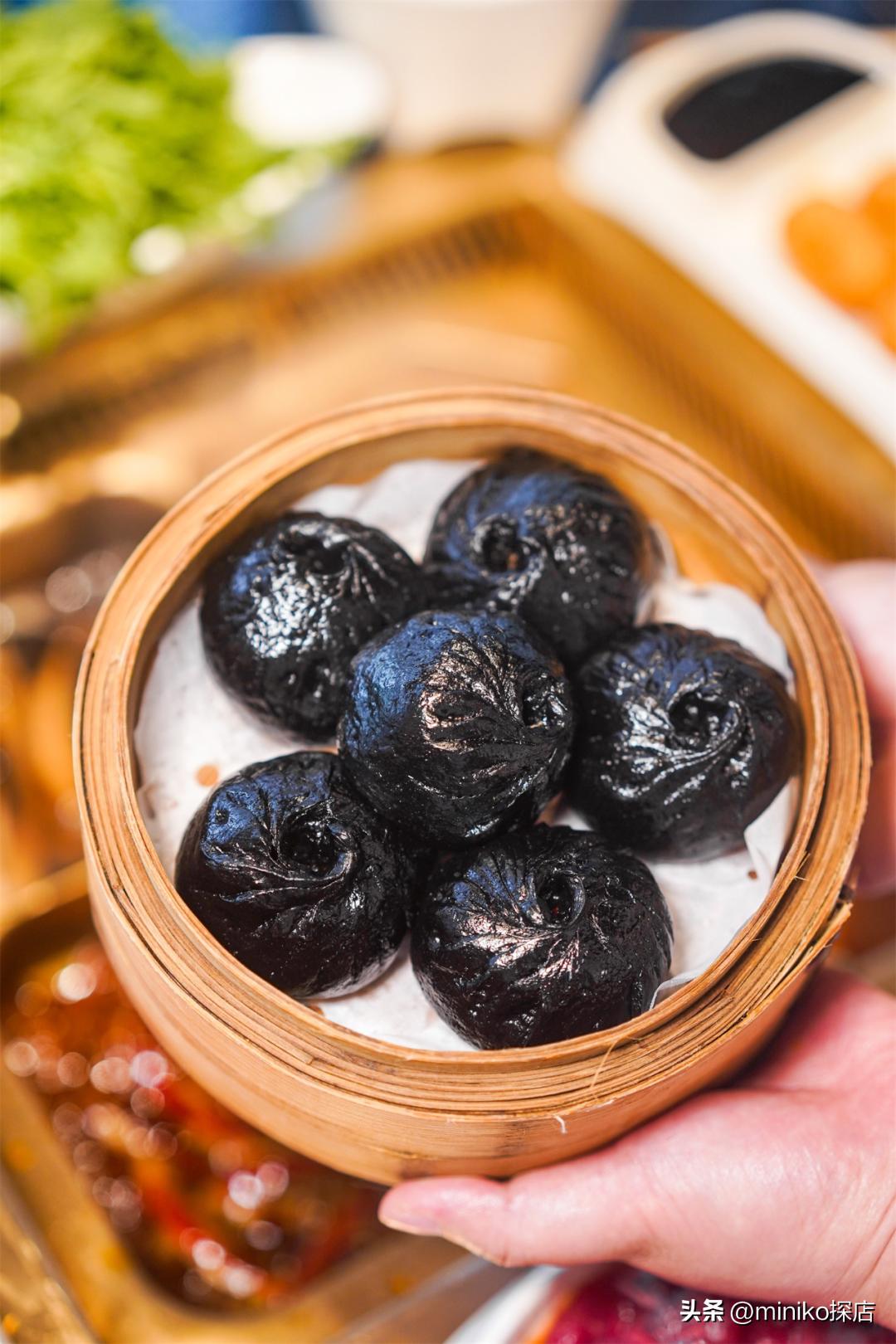 来成都必吃的火锅辣到极点,成都美食攻略十大必吃火锅排行榜