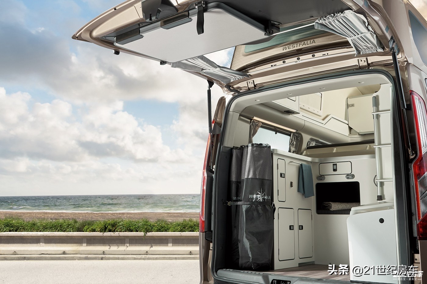 5座布局的福特低顶房车,2020款福特f550地球漫步者房车