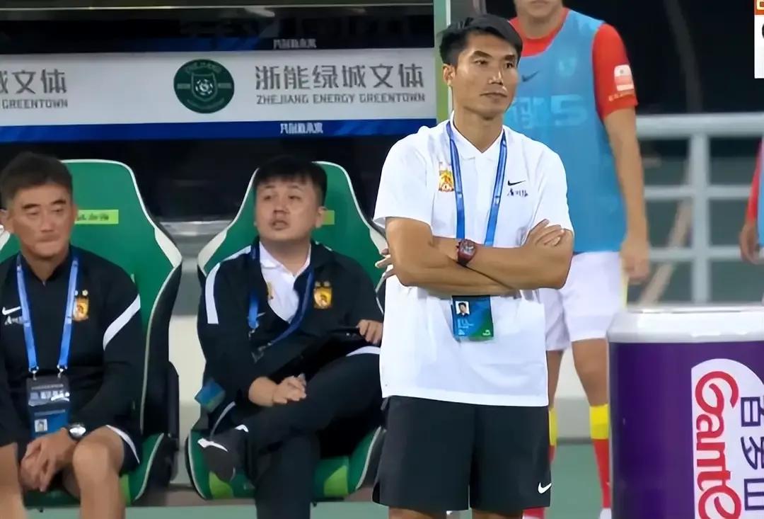 国足必须打好翻身仗，主教练在哪里，咱得好好白话白话