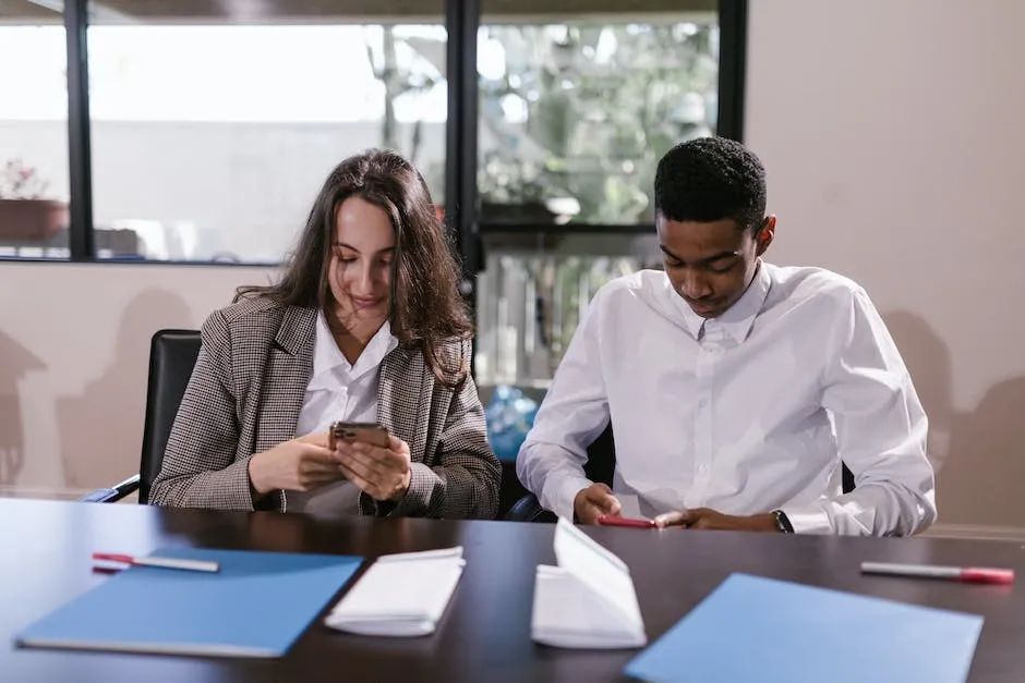 有哪些靠谱的可以赚钱的聊天软件,能赚钱的聊天软件有哪些