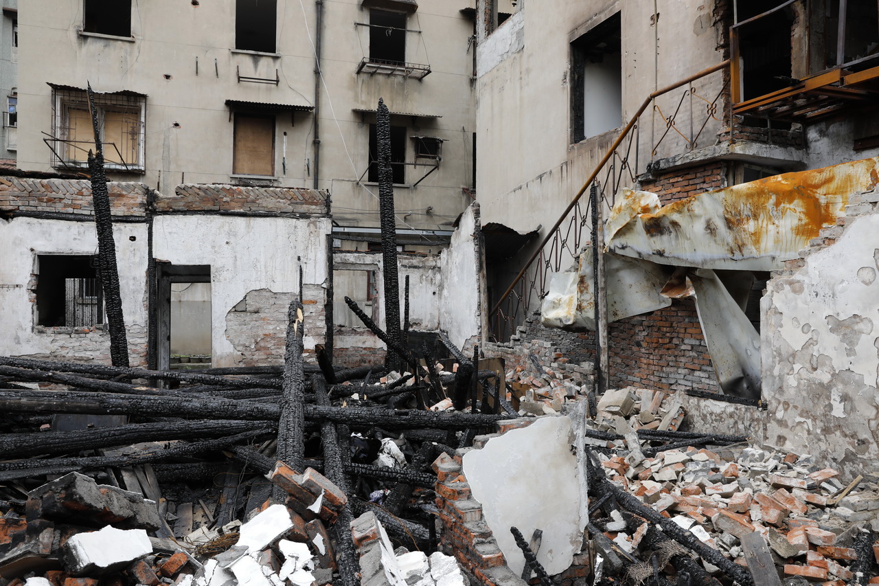 轮回系列之31：开发中的汉*交口**易街片