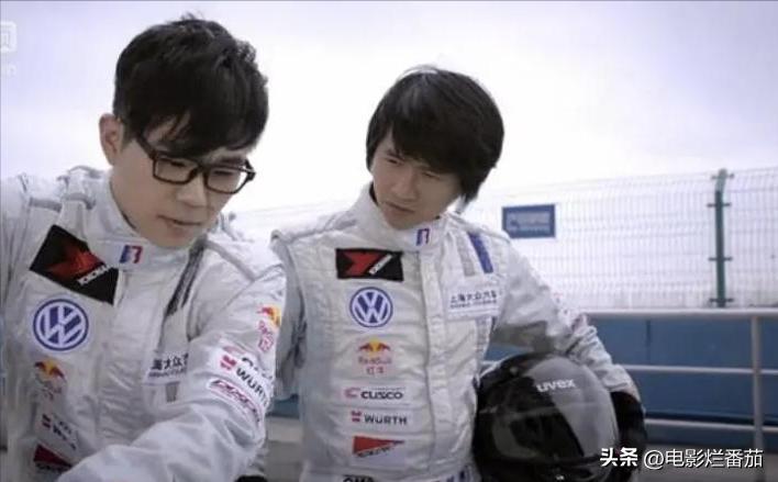 “草根”大鹏终获影帝，他身上的三个“未解之谜”，是时候解开了