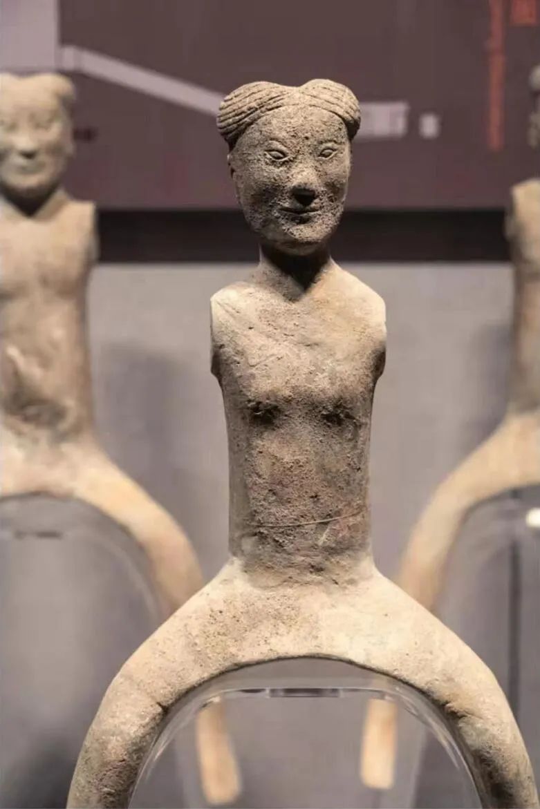 图集|建议乘地铁时不要带油多的肉包