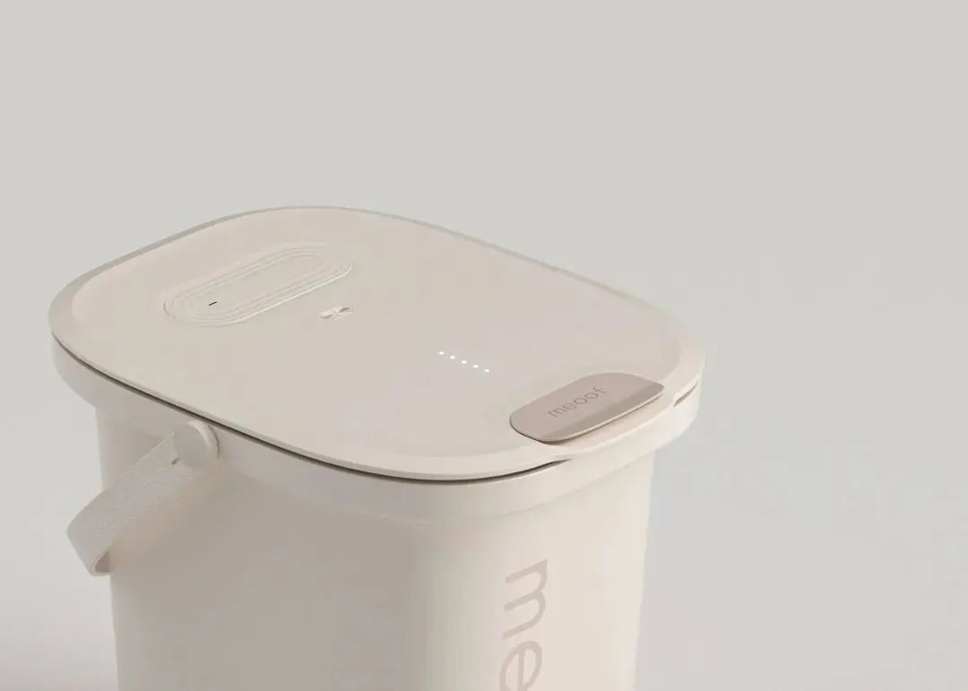 一枚毛茸茸的“精神解药”,如何撬动千亿级市场?