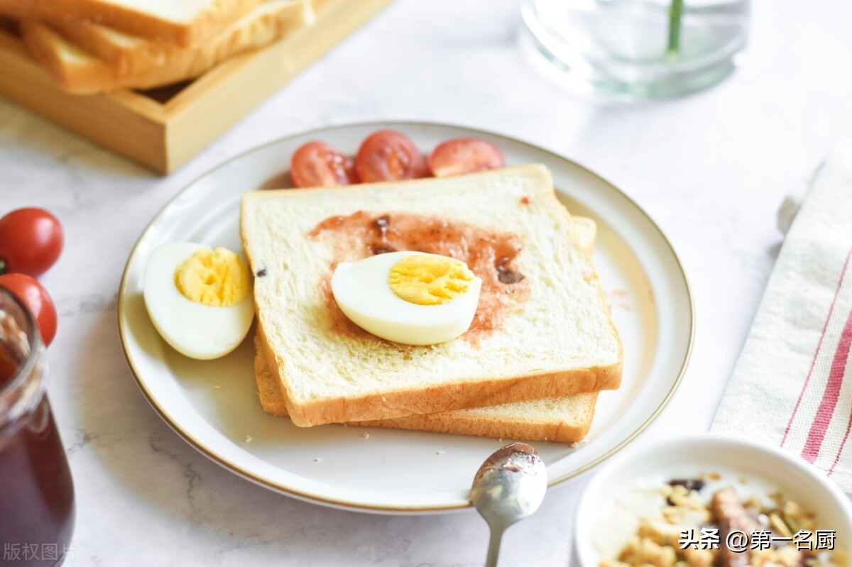 早餐吃什么营养提高免疫力最好,早餐补蛋白是关键中老年人