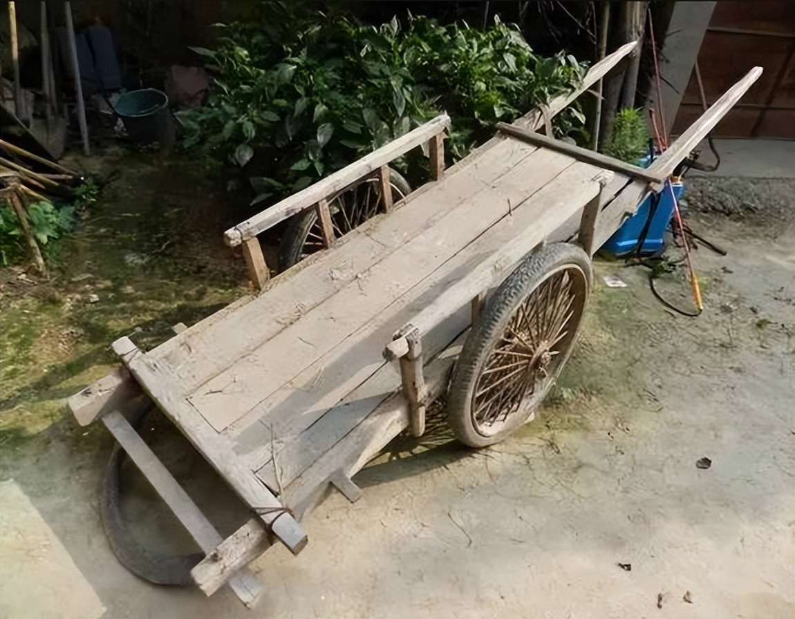5种即将消失的农村老物件,8090年代农村最常见的老物件