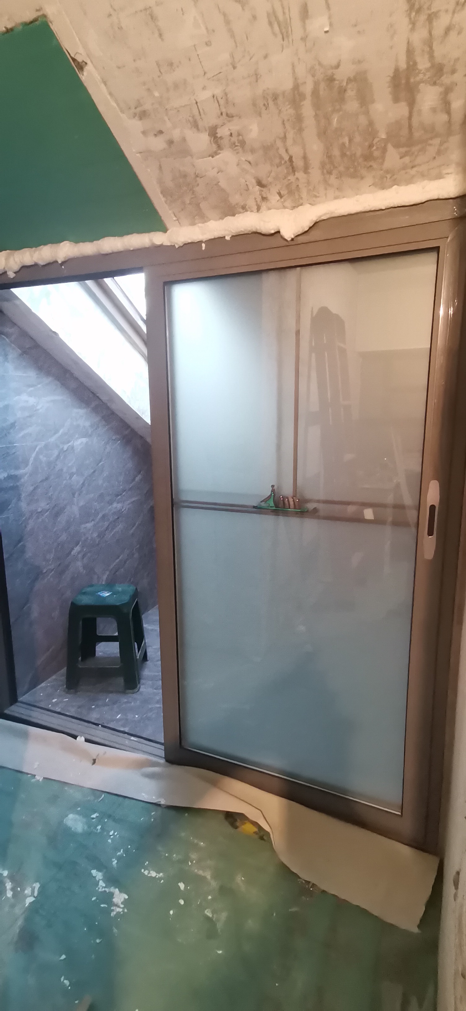 装修公司全包后期加钱怎么办,装修工人加钱怎么办