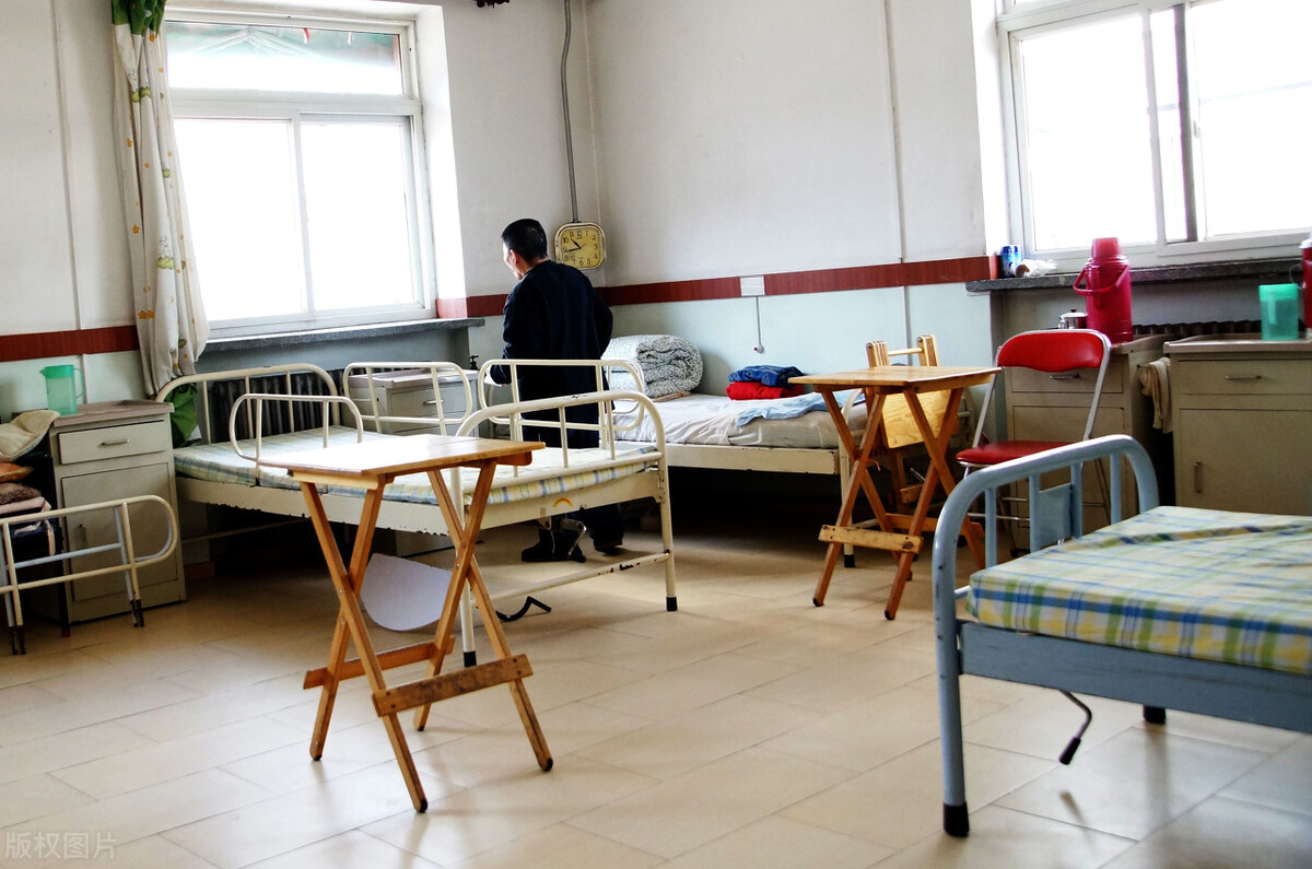 老年人去养老院的利弊,78岁的老人住养老院