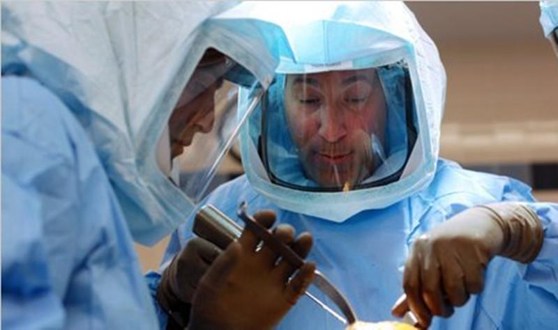 膝关节置换手术风险有哪些,人工膝关节置换术多少天可以下地