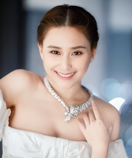 赌王何超莲吴克群视频,吴克群何超莲差几岁