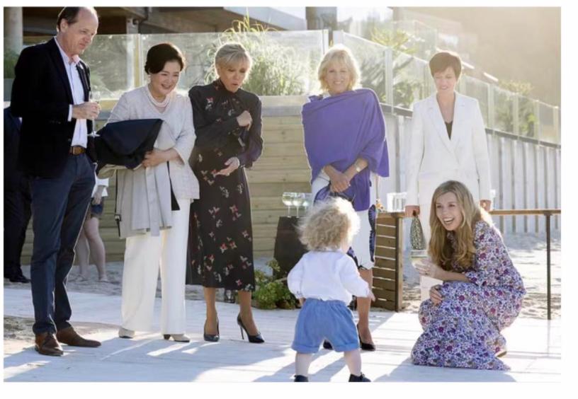 法国夫人买一次性口罩,法国马克龙与妻子