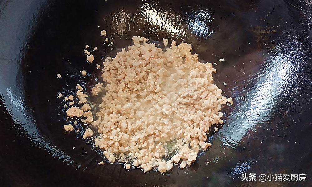 虾仁和菠菜怎么炒好吃又营养,虾仁鸡蛋炒菠菜怎么炒好吃