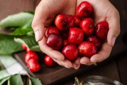 给儿媳妇一万过年,给儿媳妇一万红包