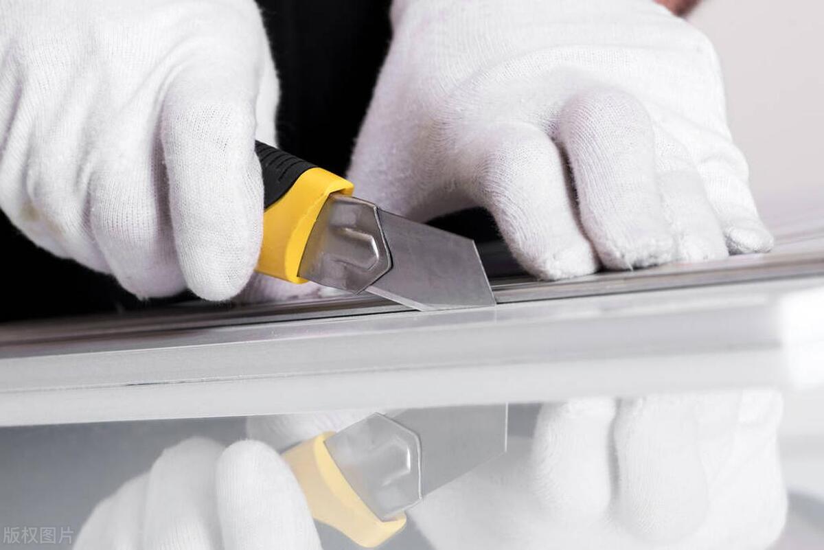 pp板和pvc板材质哪个结实耐用,pvc板是什么材质有毒吗