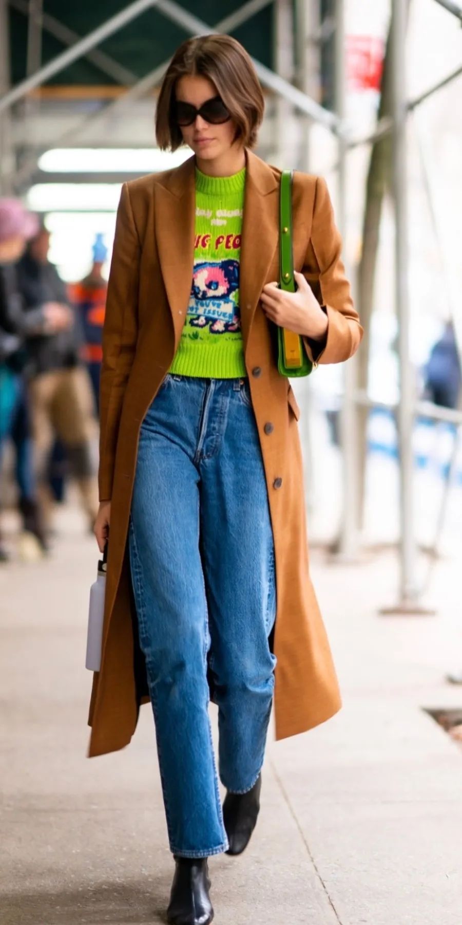 安吉丽娜朱莉大衣,安吉丽娜朱莉的冬季大衣街拍