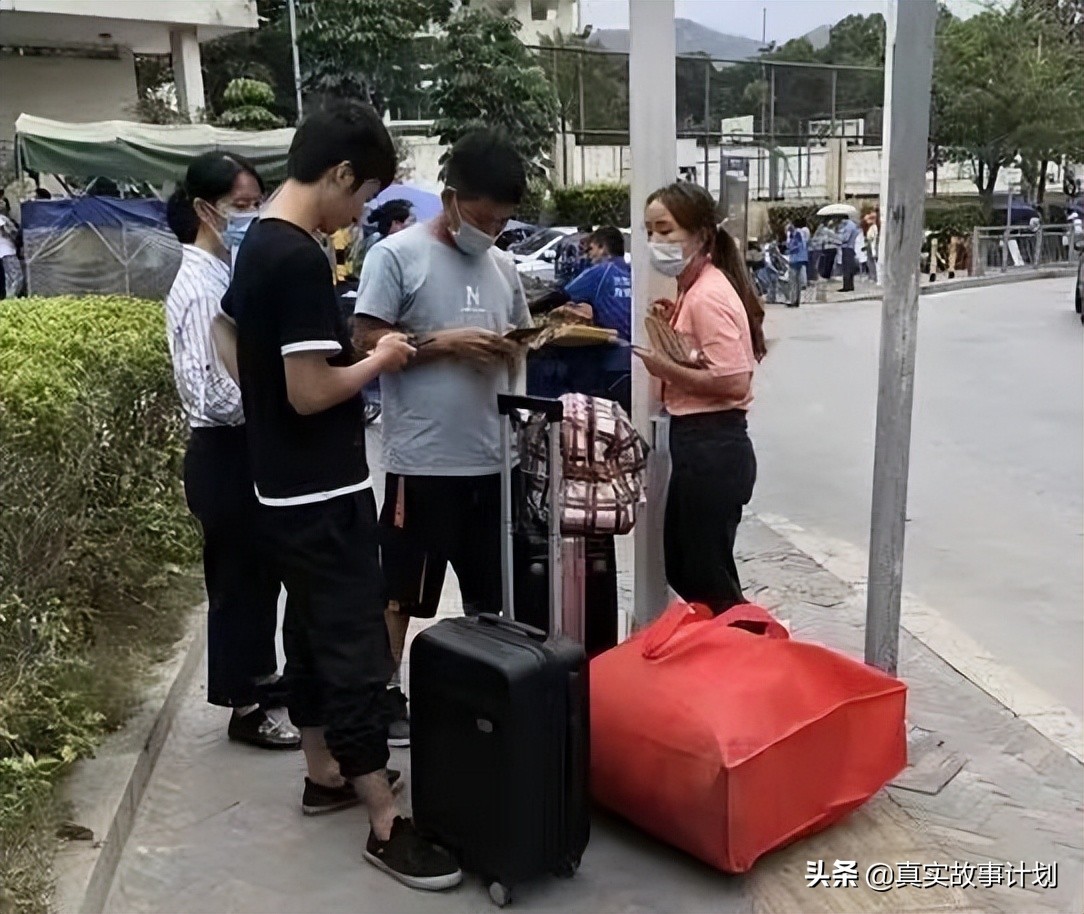 工厂抢人有多卷：包机接送，还包介绍对象