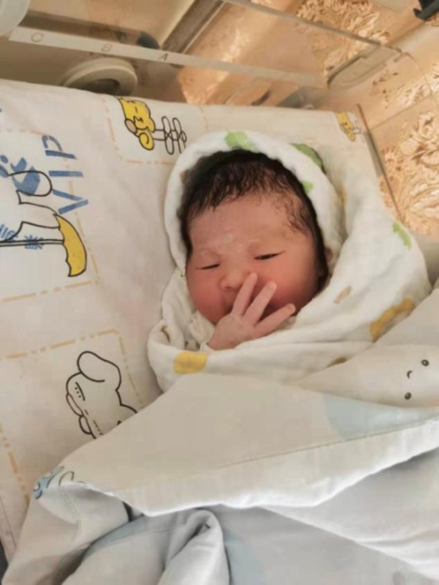 南京白天照顾小孩的保姆费用,3年保姆