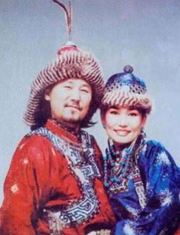 腾格尔的婚姻生活,腾格尔现状及妻子儿女