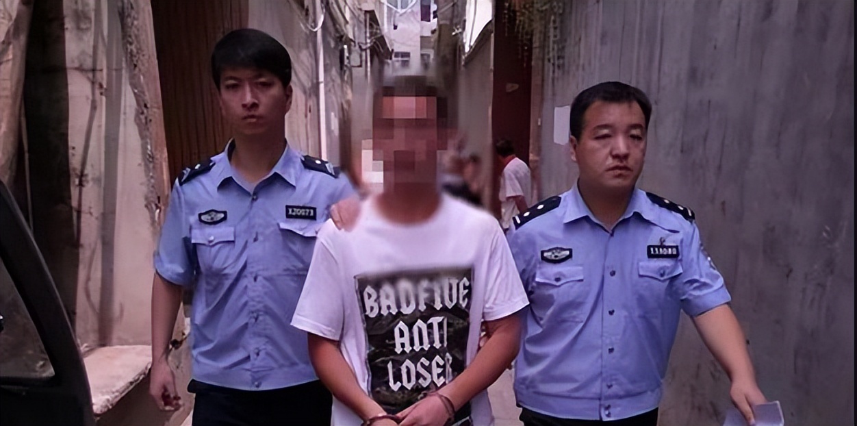 微信群里说12个字拘留15天,微信群里发几句牢骚被拘留