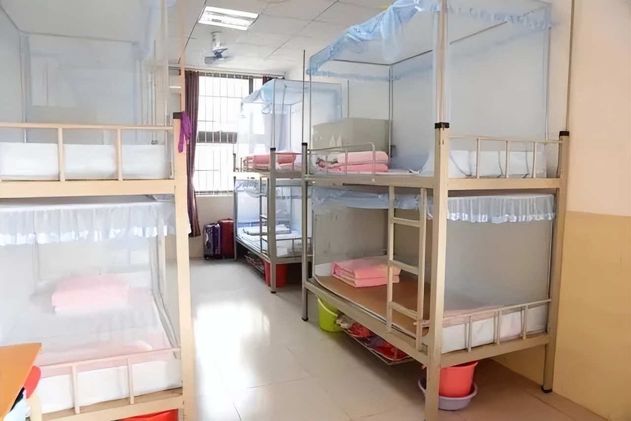 广州公办初中哪个有住宿,广州哪个初中学校住宿最好