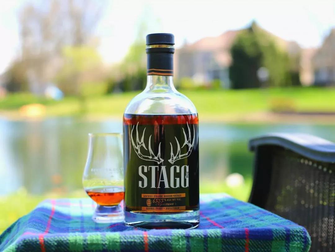 比较好的波本威士忌纯饮,世界10大最佳波本威士忌都有啥