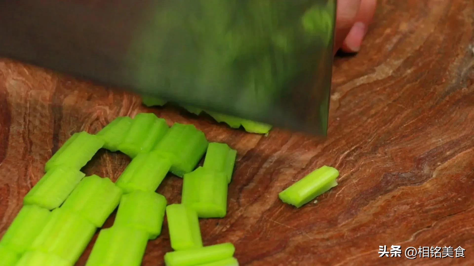 饭店五香花生米的做法视频,饭店五香花生怎么做好吃